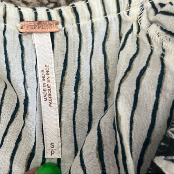 Free People size small medium long sleeve elasticized Top - Picture 4 of 7